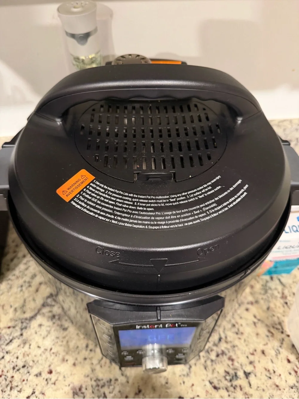 Instant Pot Pro Multi‑Cooker in Black 8 Qt